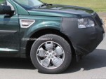 2012 Land Rover LR2 facelift spy shots