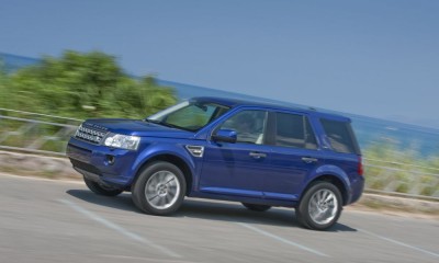 2012 Land Rover LR2 Photos