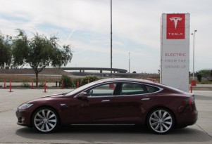 Abu Dhabi Sells Off 7-Percent Tesla Stake, Makes $133 Million
