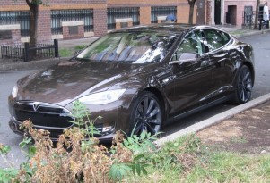 2012 Tesla Model S Driven, 2013 Ford Escape Recalled: Car News Headlines
