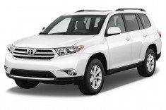 2012 Toyota Highlander FWD 4-door V6 (SE) Angular Front Exterior View