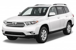 2012 Toyota Highlander FWD 4-door V6 (SE) Angular Front Exterior View