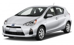 2013 Toyota Prius C Photos