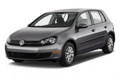 2012 Volkswagen Golf 4-door HB Auto Angular Front Exterior View