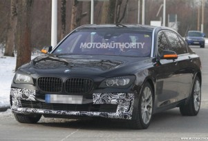 2013 BMW 7-Series facelift spy shots