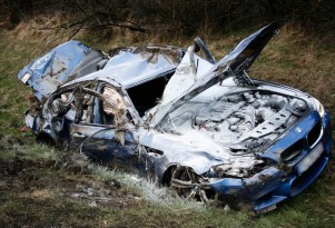 2013 BMW M5 crash on German autobahn