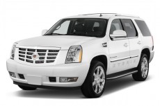 2013 Cadillac Escalade Hybrid 2WD 4-door Angular Front Exterior View