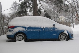 2013 Ford C-Max Hybrid: Winter Gas Mileage Test Returns 35 MPG