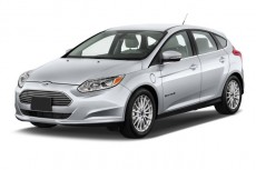 2013 Ford Focus Electric 5dr HB Angular Front Exterior View