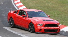 2013 Ford Mustang Shelby GT500 spy shots