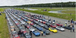 Gathering of Mazda MX-5 Miatas sets new world record
