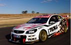 VF Holden Commodore V8 Supercars Race Car Revealed: Video