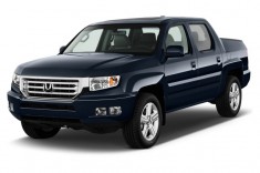 2013 Honda Ridgeline 4WD Crew Cab RTL Angular Front Exterior View