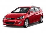 2013 Hyundai Accent 5dr HB Auto SE Angular Front Exterior View