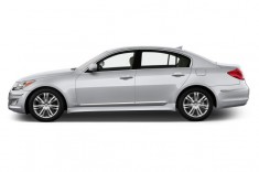 2013 Hyundai Genesis 4-door Sedan V6 3.8L Side Exterior View