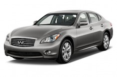 2013 Infiniti M56 4-door Sedan RWD Angular Front Exterior View