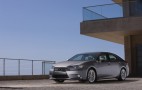 2013 Lexus ES 350 and ES 300h: Walkaround Video