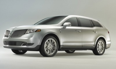 2013 Lincoln MKT Photos