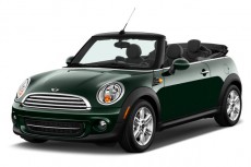 2013 MINI Cooper Convertible 2-door Angular Front Exterior View