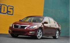 2013 Nissan Altima Photos