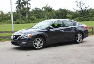 2013 Nissan Altima: The Most Fuel-Efficient Mid-Size Car You Can Buy