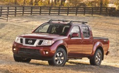 2013 Nissan Frontier Photos