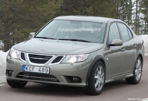 2013 Saab 9-3 test-mule spy shots