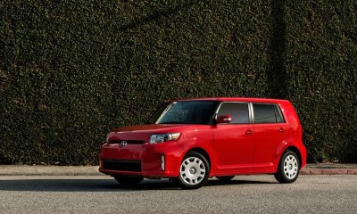 2013 Scion xB Photos