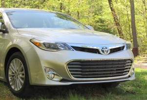 2013 Toyota Avalon Hybrid: Gas Mileage Drive Report
