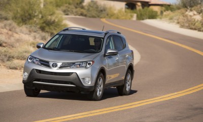 2013 Toyota RAV4 Photos