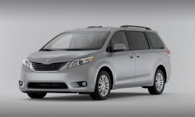 2013 Toyota Sienna Photos