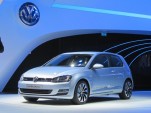 VW Unveils High-Mileage Diesel Golf In Paris That The U.S. Won’t Get