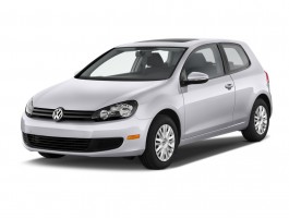 2013 Volkswagen Golf R 2-door HB Angular Front Exterior View