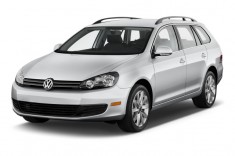 2013 Volkswagen Jetta Sportwagen 4-door DSG TDI Angular Front Exterior View
