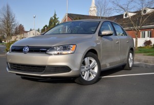 2013 Volkswagen Jetta Hybrid Video Road Test