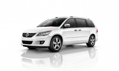 2013 Volkswagen Routan Photos