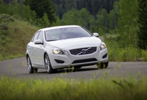 Volvo S60, Hyundai Santa Fe, Subaru Outback: Top Videos Of The Week
