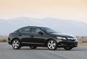 2014 Acura ILX Sport Sedan: More Features, Hybrid Later