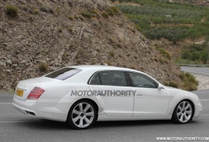 2014 Bentley Continental Flying Spur spy shots