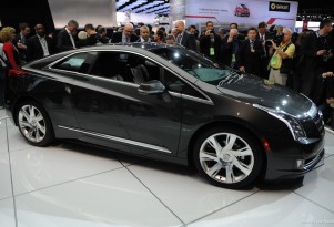 2014 Cadillac ELR revealed at 2013 Detroit Auto Show