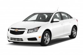 2014 Chevrolet Cruze 4-door Sedan Auto 1LT Angular Front Exterior View