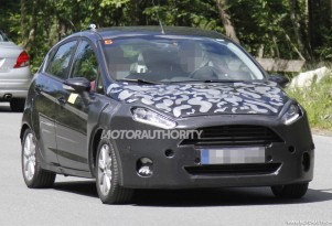 2014 Ford Fiesta facelift spy shots