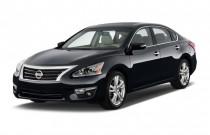 2014 Nissan Altima 2014 Nissan Altima 4-door Sedan I4 2.5 SL Angular Front Exterior View