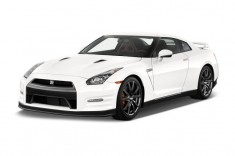 2014 Nissan GT-R 2-door Coupe Premium Angular Front Exterior View