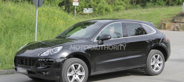 2014 Porsche Macan spy shots