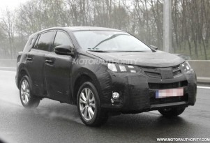 2014 Toyota RAV4 spy shots