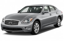 2015 INFINITI Q70 2015 Infiniti Q70 4-door Sedan V6 RWD Angular Front Exterior View