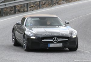 2015 Mercedes-Benz SLS AMG GT Roadster spy shots