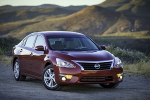 Compare nissan altima and volkswagen passat #4