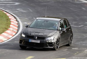 2015 Volkswagen Golf R spy shots
